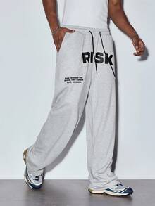 MODCRASH Herren Streetstyle Textgrafik Locker geschnittene gerade Jogginghose, Emo Frühling bis Sommer, Retro Amerikanisch, Unisex, Relaxed Fit Sommeroutfits - Geeignet für den täglichen Gebrauch und Sommerferienoutfits. - Hellgrau - Übersicht 5