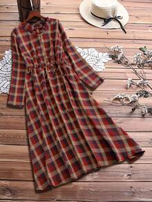 SHEIN LUNE 大码女式红棕色格子束腰荷叶边领前纽扣复古休闲日常连衣裙，秋冬 - 彩色 - 查看 3