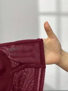 Firerie 大码优雅通勤职场精致高端下午茶微性感约会音乐会派对INS黑色纯色网眼系带镂空设计吊带背心，适合节日新年派对优雅办公室仙女 - 酒紅色 - 查看 8