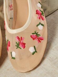 Solezae 女士休闲优雅圆头舒适花卉刺绣平底鞋 - 彩色 - 查看 8