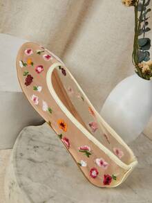 Solezae Women's Casual Elegant Round Toe Comfortable Floral Embroidered Flats - Multicolor - View 6