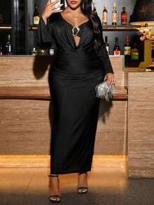 EMERY ROSE Plus Size Women Metal Shawl Collar Foldable Sexy Knit Dress, Suitable For Party - Black - View 6