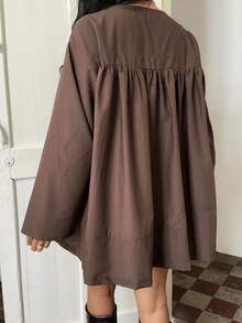 Sunnyshic 女士秋冬度假休闲竹节针织镂空系带褶饰喇叭长袖迷你连衣裙 - 棕色 - 查看 2