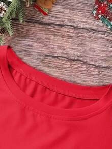 EMERY ROSE Vintage Red Merry Christmas Solid Color T-Shirt, Retro Christmas T-Shirt, Merry Christmas Red, Holiday T-Shirt