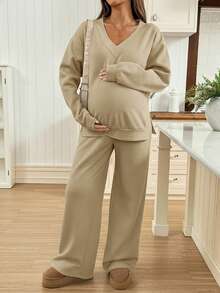 SHEIN 2 件孕妇休闲纯色侧开衩连帽衫和运动裤套装，秋冬两件套女士舒适 2 件休闲套装女士孕妇装 2 件套孕妇装两件套装舒适两件套 - 卡其色 - 查看 6