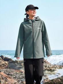 In My Nature 女士前拉链长袖口袋字母印花休闲连帽户外雨衣