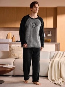 Manfinity Underwear&Sleepwear Basics 男士两件套抓绒睡衣套装，经典基础款，舒适柔软，适合居家穿着，秋冬季保暖舒适。 - 彩色 - 查看 3