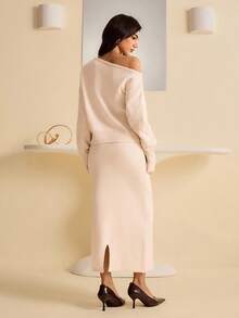 Bluhae Bộ 2 chiếc váy len hở vai gợi cảm - Màu be - Xem 2