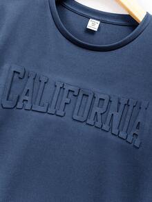 SHEIN 青少年男童休闲落肩短袖上衣，带3D压花英文文字 - 霧霾藍 - 查看 4