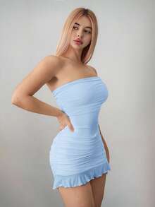 Sweetina Vestido mini asimétrico con hombros descubiertos y malla ajustada - Celeste - Ver 5