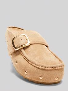 Solezae #QuietLuxury 女士金色铆钉扣米色绒面革一脚蹬穆勒鞋，配有柔软鞋垫和别致的五金配件，适合日常穿着 - 米色 - 查看 6