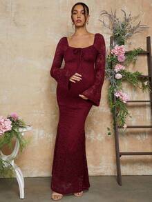 MaterniChic 情人节白色喇叭袖蕾丝修身鱼尾下摆孕妇装 - 酒紅色 - 查看 4