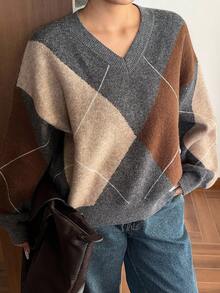 Dazy Plus 时尚拼色V领菱形图案宽松大码女式套头衫，秋冬款
