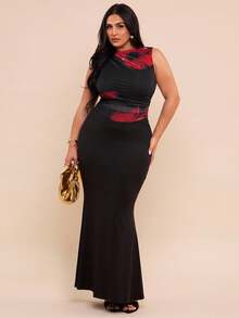 SHEIN BAE Mono elegante sin mangas con pliegues, estampado floral rojo y negro, adecuado para Navidad y Halloween, tallas grandes para mujeres