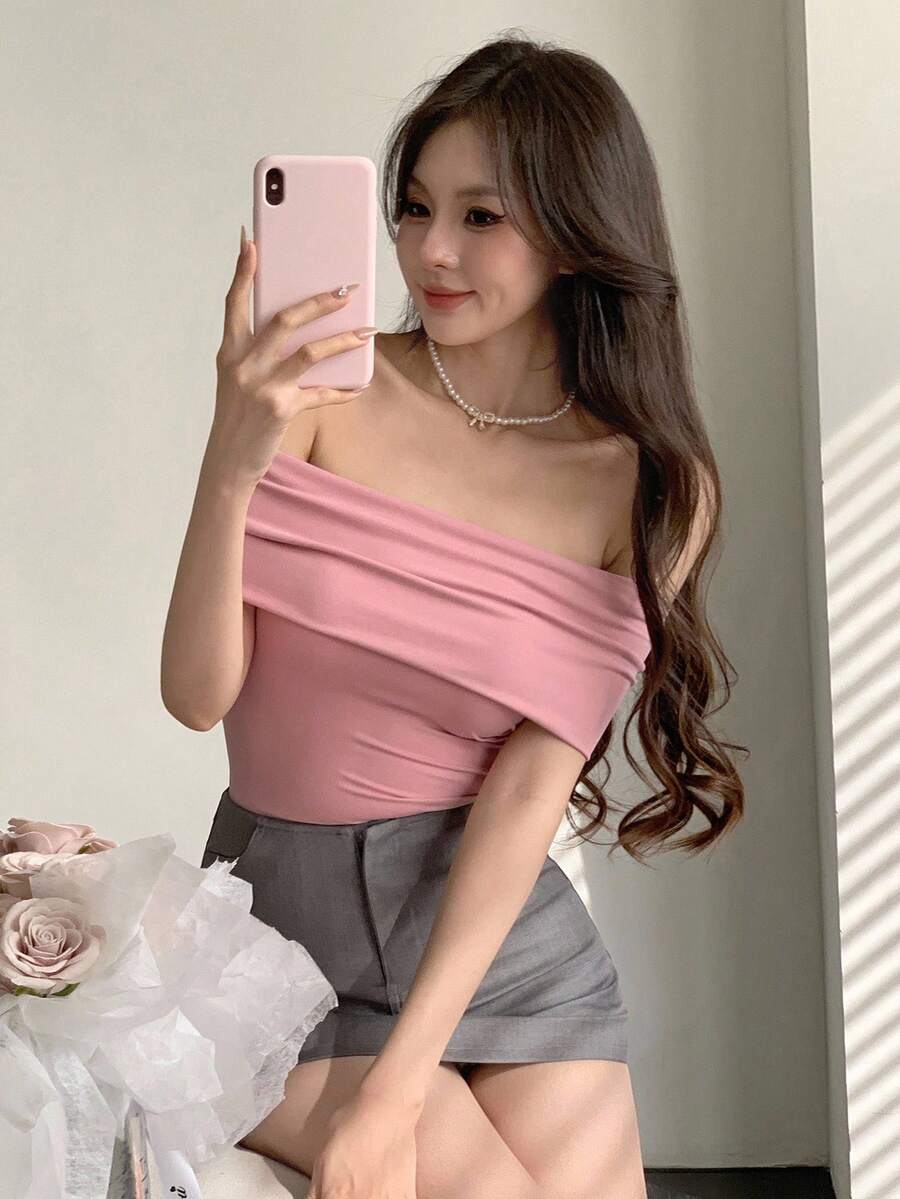 DAZY 女式纯色露肩紧身短款上衣 T 恤外出上衣