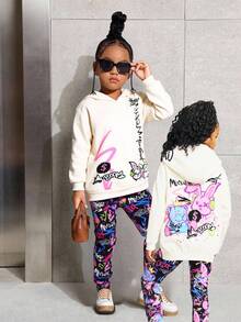 SHEIN 年轻女孩 2 件套：有趣的图案印花连帽运动衫和紧身裤，适合秋冬季、日常、休闲、运动、街头服饰