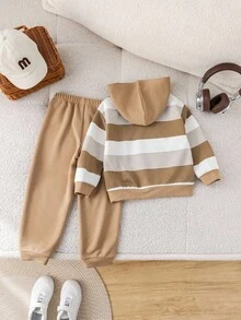 SHEIN 2 件套年轻男童休闲宽松舒适可爱毛绒熊图案条纹连帽衫和裤子套装 - 彩色 - 查看 5