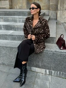 Lavishia Women's Leopard Print Fuzzy Long Sleeve Jacket, Fashionable For Autumn/Winter Women's Winter Coat  Leopard Print Fall Elegant Brown