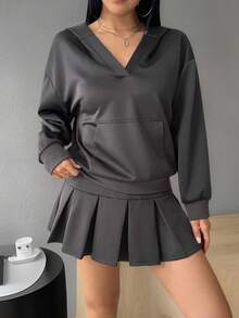 Modelyn 女士 V 领宽松连帽衫和高腰百褶裙两件套，优雅时尚 - 灰色 - 查看 4