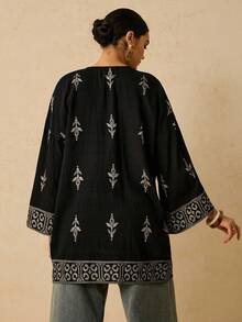 Travachic Plus Size Casual Geometric Pattern Loose Cardigan Shirt For Women, Autumn