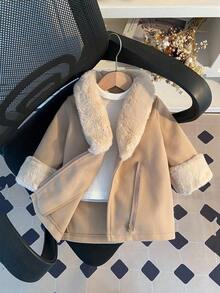 1 件婴儿女孩秋冬时尚优雅复古街头风格卡其色长袖夹克，袖口和衣领有毛茸茸的饰边，适合街头摄影