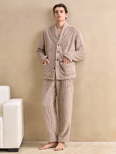 SHEIN EverLounge Top de pyjama style vintage britannique en polaire douce texturée à rayures corail. Manches longues, boutonnage devant, décontracté et confortable. Pour l'automne et l'hiver, moelleux