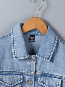 Conjunto de niño de 2 piezas de mezclilla azul claro para otoño e invierno 2025, nueva llegada, para todas las estaciones, de mezclilla azul claro, chaqueta de manga larga de mezclilla retro y pantalones cargo de mezclilla, casual, de moda, estilo vintage y clásico de ropa de calle, pantalones vaqueros rectos y relajados, suaves y cómodos, adecuados para uso diario, escuela, viajes, fiestas, hogar, vacaciones, Halloween, Navidad, Colección de otoño 2025 - Azul - Ver 6