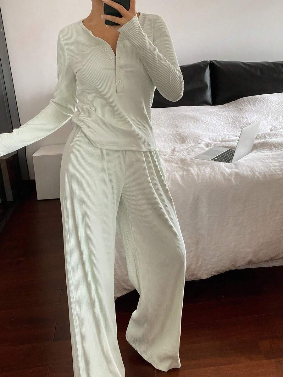 DAZY Women's Simple Solid Color Brushed Ribbed Fabric Pajama Set, Autumn/Winter, Cozy Outfit Fall Clothes - Green - View 1