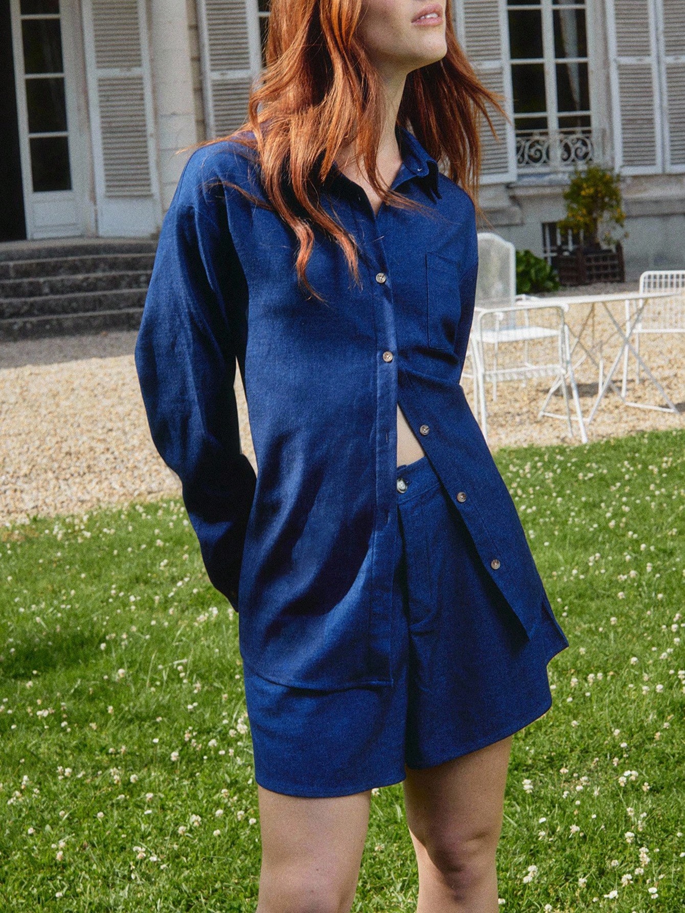 Camicia blu oversize con bottoni anteriori e taschino sul petto, camicia da ufficio, camicia autunnale per insegnanti, autunno-inverno