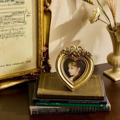 Cirelle European Relief Resin Heart Wedding Photo Frame, Tabletop And Wall Hanging Decor