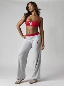 Missguided x Playboy 圣诞主题圆领运动文胸露脐上衣，经典兔子图案设计，适合节日、夏季运动穿着，轻薄无袖背心 - 紅色 - 查看 4