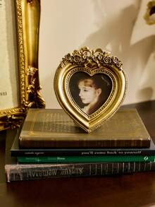 Cirelle European Relief Resin Heart Wedding Photo Frame, Tabletop And Wall Hanging Decor - Gold - View 2