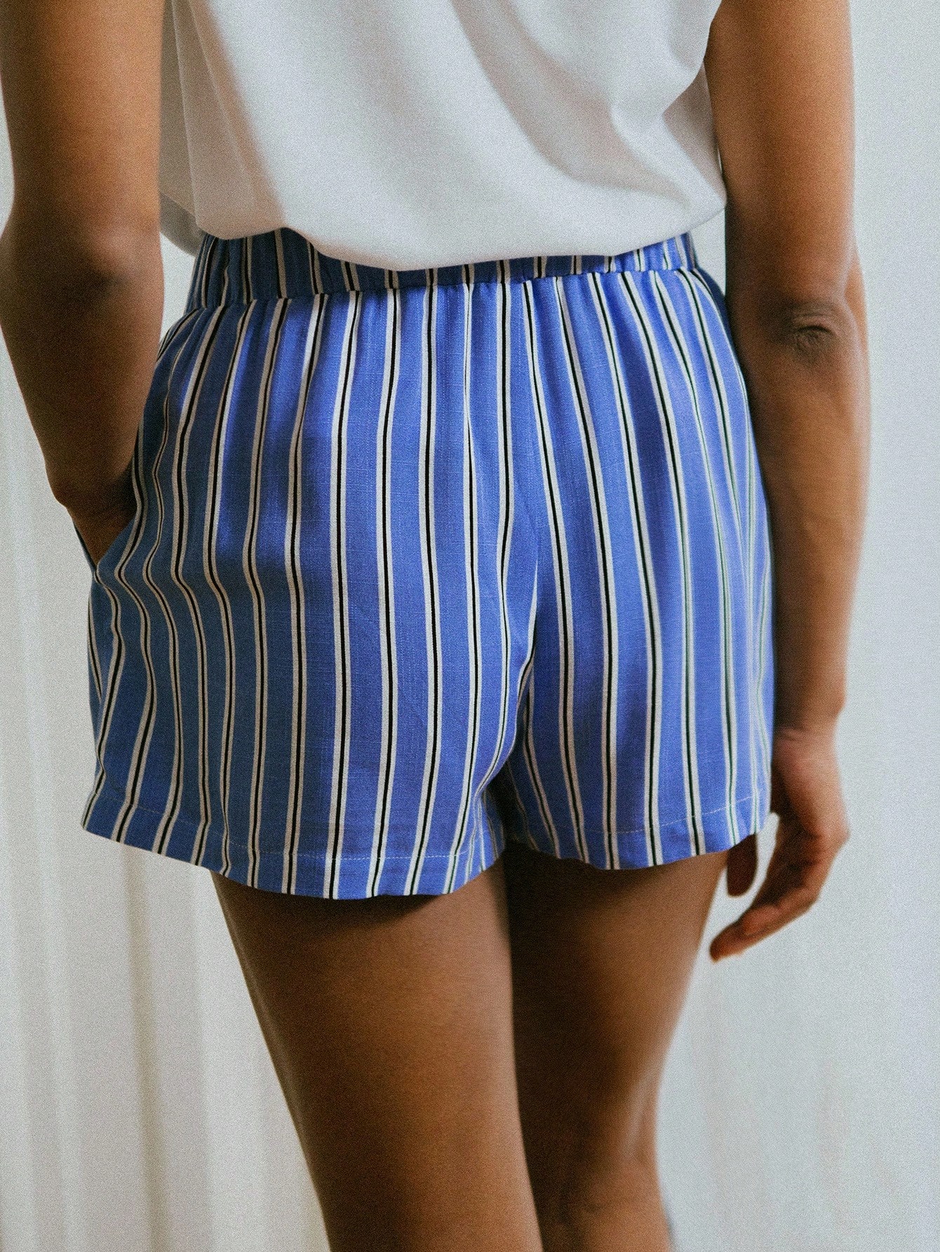 Shorts amples vintage bleus à rayures fines avec taille élastique pour femmes