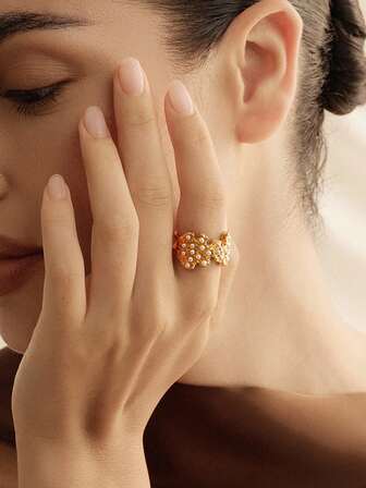 Opalesca Anello asimmetrico placcato in oro 18K con perla