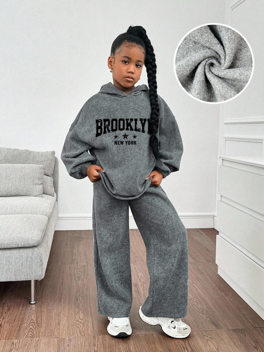 Tween Girl Oversized Drop Shoulder Hoodie With Acid-Washed & Relaxed Fit Sweatpants Set, Suitable For Home, Outdoor, And School Fall Winter