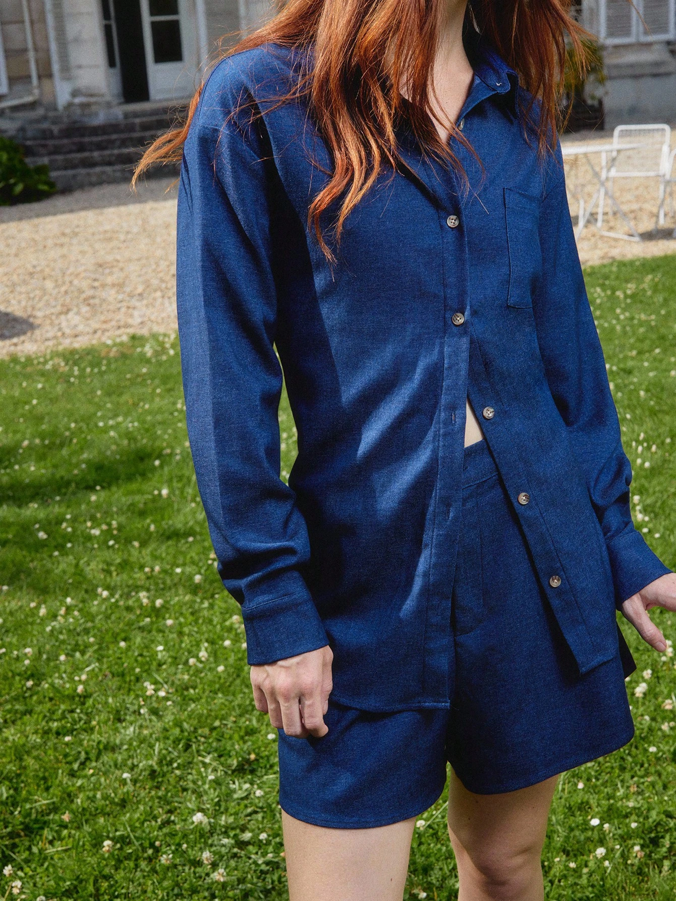 Camicia blu oversize con bottoni anteriori e taschino sul petto, camicia da ufficio, camicia autunnale per insegnanti, autunno-inverno