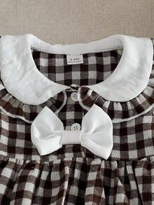 SHEIN Baby Girls' Cute Plaid Doll Collar Ruffle Trim Front Button Bow Decor Smocked Hem Long Sleeve Dress, Autumn/Winter - Brown - View 4