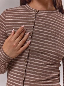 MUSERA Áo sơ mi dài tay cài cúc bất đối xứng cổ tròn kẻ sọc gân sọc phong cách mùa thu, kiểu dáng cổ điển, dễ thương, đồng quê, phong cách nhà tranh, thường ngày, thoải mái cho nữ, màu caramel, thanh lịch, mùa xuân hè, ngày lễ. - màu nâu - Xem 6