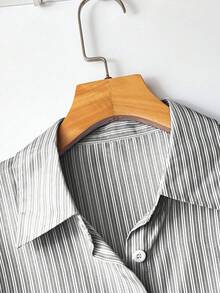 Franclia 女式条纹落肩长袖单排扣休闲宽松衬衫 - 灰色 - 查看 3