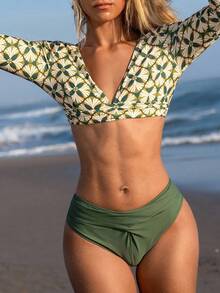 Summer Beach Floral Print Twist Front Bikini Set - Green - View 4