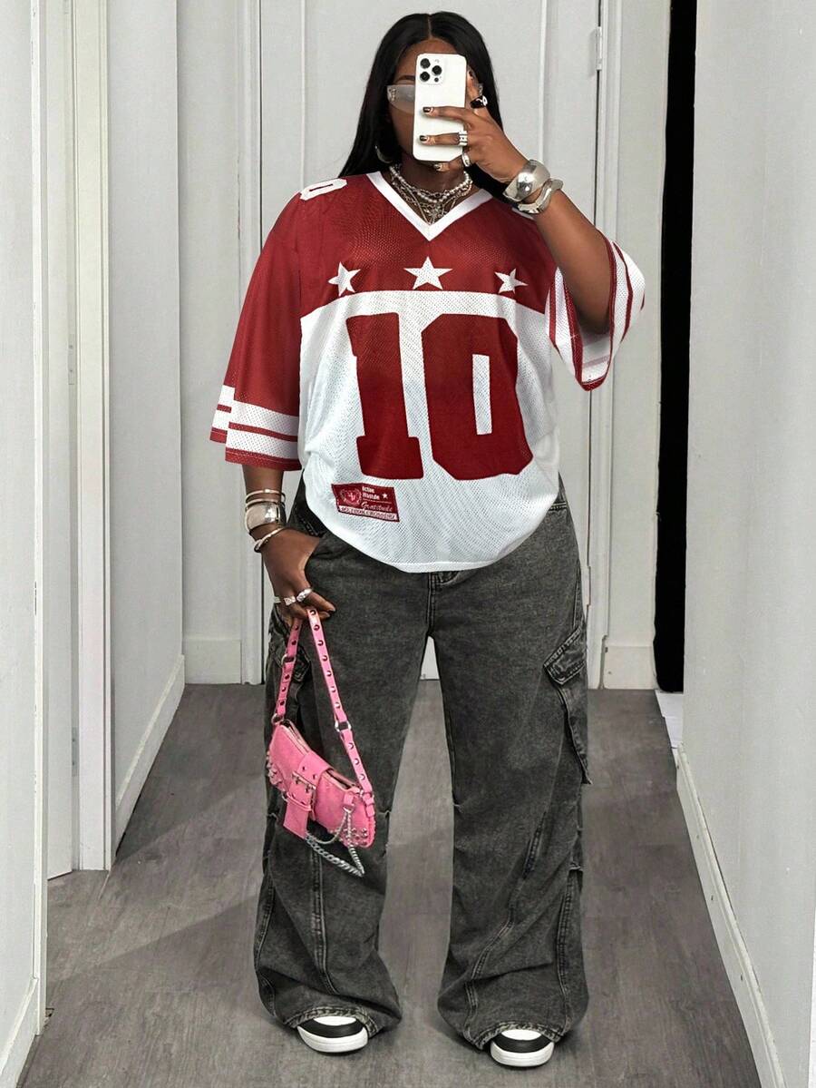 SHEIN CURVE+ Plus Size Women's Spring/Summer Streetwear Couple's Casual V-Neck Off Shoulder Letter Print Plus Size Casual Sports T-Shirt - Red - View 1