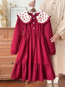 SHEIN Mädchen süßes rotes Blume Muster Kleid mit Peter-Pan-Kragen und Langarm, frischer Landhausstil mit Tailleneinsatz, süß und lebhaft, geeignet für den täglichen Gebrauch, Geburtstagsparty, Treffen mit Freunden, Schulveranstaltungen - Rot - Übersicht 1