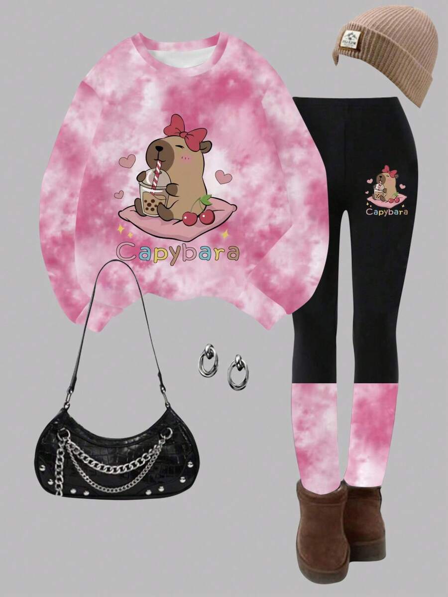 SHEIN 1 套青少年女孩休闲时尚可爱甜美粉色蝴蝶结水豚水彩扎染花卉印花圆领运动衫 + 拼布印花紧身裤套装,适合秋冬外套 - 彩色 - 查看 1