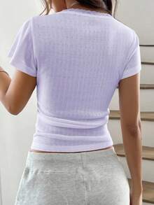 Chiquease 女式可爱蕾丝边短袖 T 恤，修身三扣设计休闲夏季 T 恤上衣