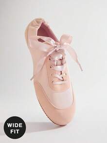 Solezae Women's Wide-Fit Thin-Soled Lace-Up Ballet Sneakers-Effortlessly Fuse Streetwear Edge With Ballerina Elegance