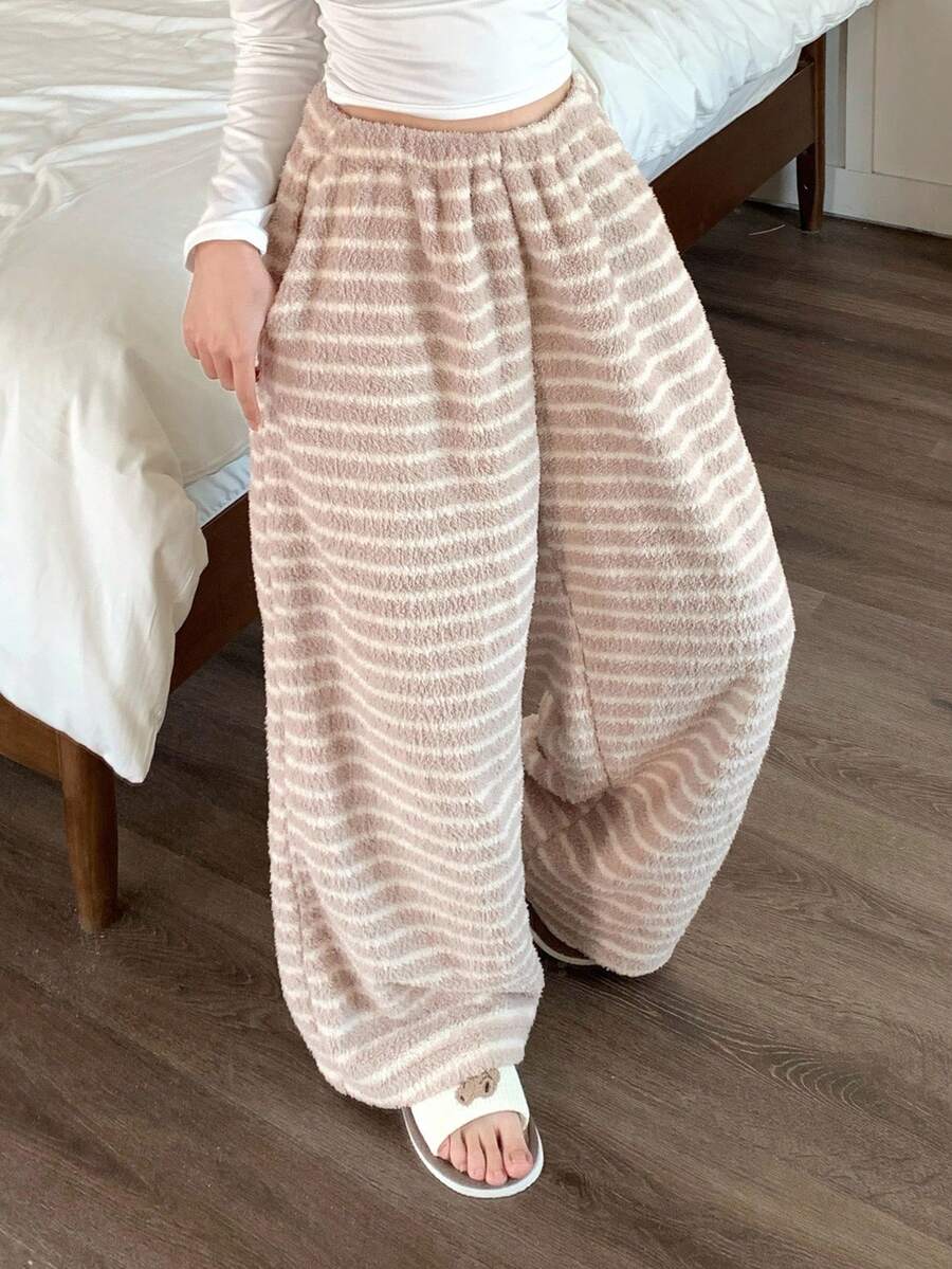 DAZY 女士条纹柔软毛绒宽松睡裤，冬季 - 卡其色 - 查看 1