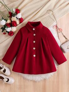 女童纯色高领A字长袖毛呢外套。款式简约时尚。A字廓形优雅大方，适合宝宝各种场合穿着。无论是日常外出、居家休闲，还是参加晚会，都能让宝宝成为最吸睛的小公主。也是妈妈们为宝宝挑选的理想时尚单品。