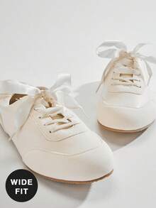 Solezae 女式宽版薄底系带芭蕾运动鞋——轻松融合街头时尚与芭蕾舞优雅 - 白色 - 查看 7