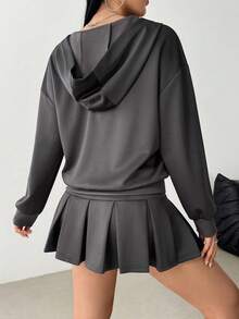 Modelyn 女士 V 领宽松连帽衫和高腰百褶裙两件套，优雅时尚 - 灰色 - 查看 2