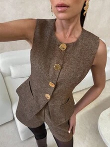 Lavishia Bộ 2 món/Bộ áo sơ mi không tay cổ tròn bằng vải nhung kẻ màu nâu dành cho nữ + quần short phối hợp, thời trang và phù hợp để đi lại Trang phục mùa thu dành cho nữ Trang phục mùa thu dành cho nữ Trang phục mùa thu dành cho nữ Quần áo mùa thu dành cho nữ Bộ trang phục thanh lịch dành cho nữ Bộ màu nâu - màu nâu - Xem 4